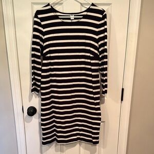 Old Navy Striped Black and White Long Sleeve Dress